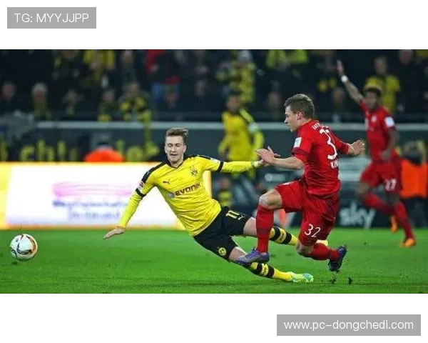 法兰克福vs多特蒙德战术博弈：格策复出增强中场