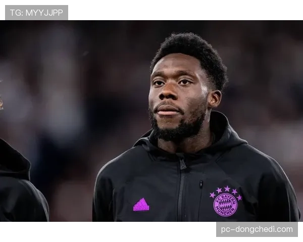 官方:拜仁慕尼黑后卫阿方索-戴维斯内收肌轻微拉伤,将缺席两周 官方:拜仁慕尼黑后卫阿方索-戴维斯内收肌轻微拉伤,将缺席两周